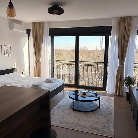 アパート Stadium View スボティツァ